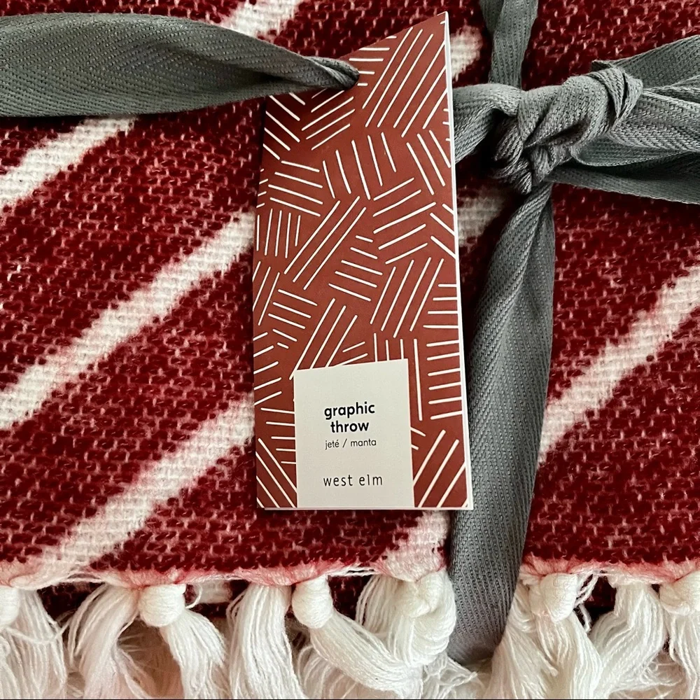 West Elm Red & White Line Pattern Fringe Knit Throw Blanket Size 50” x 60”